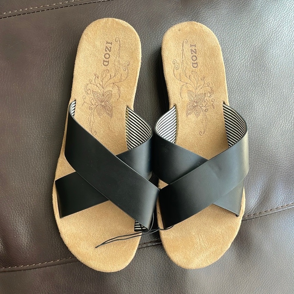 Woman’s Sandals - Picture 6 of 6